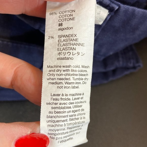 Khakis by GAP Girlfriend 4 Inch Short Size 8 Dark Blue Cotton Spandex - Picture 10 of 10